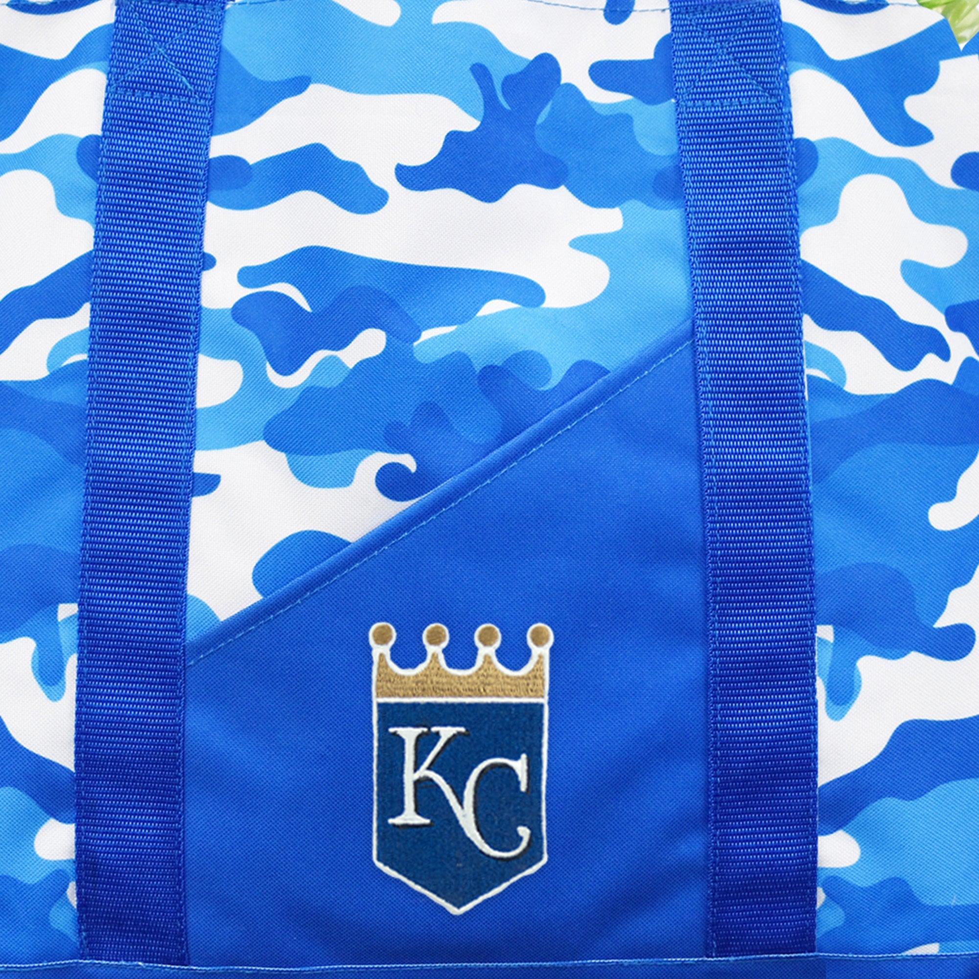 Officially Licensed NFL Kansas City Chiefs Super-Duty Camo Tote